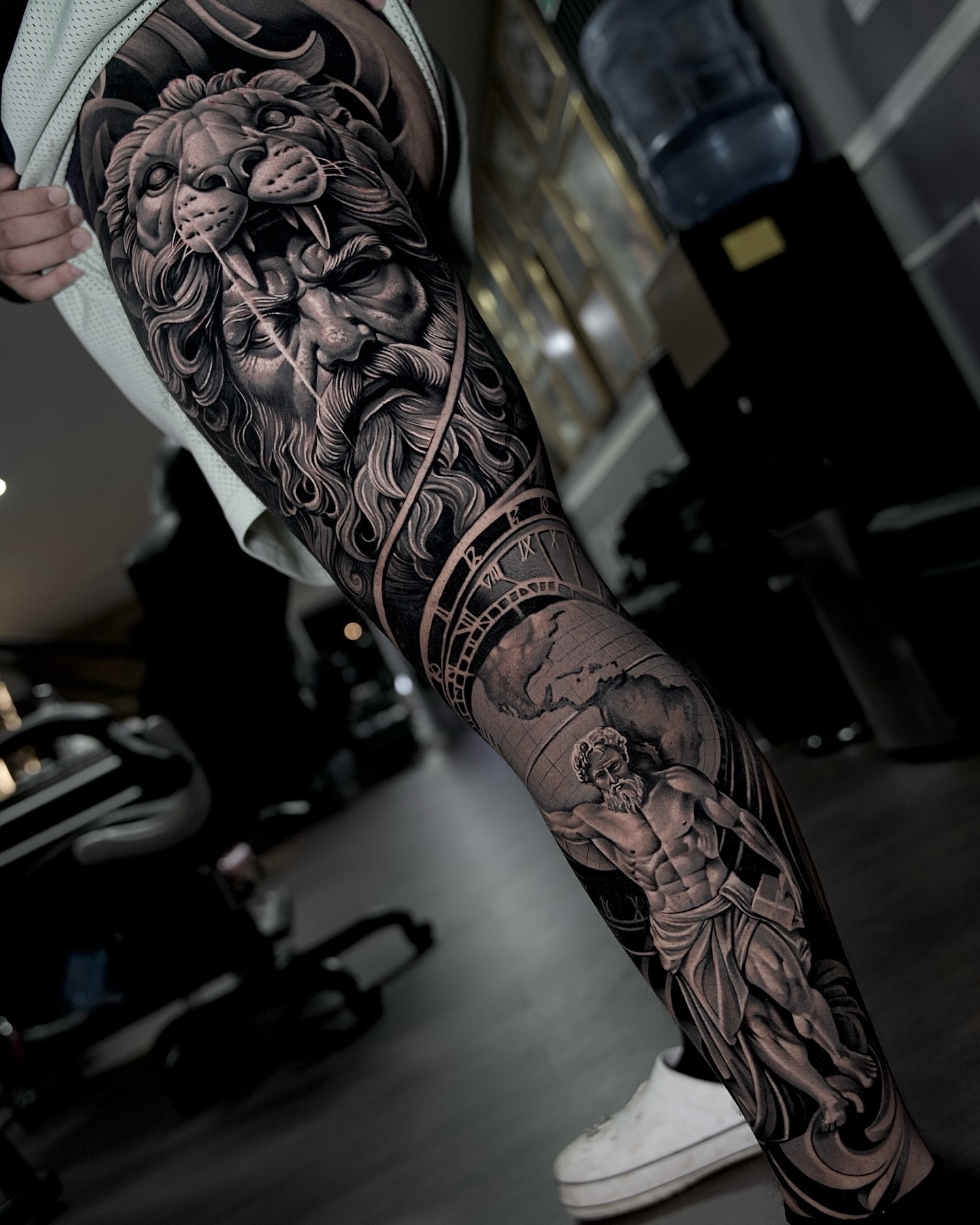 Hyper realism frontpiece tattoo